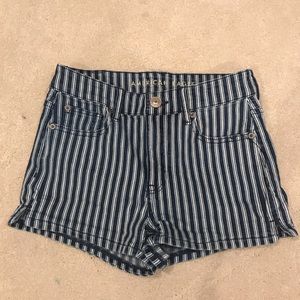 Groovy American Eagle Shorts